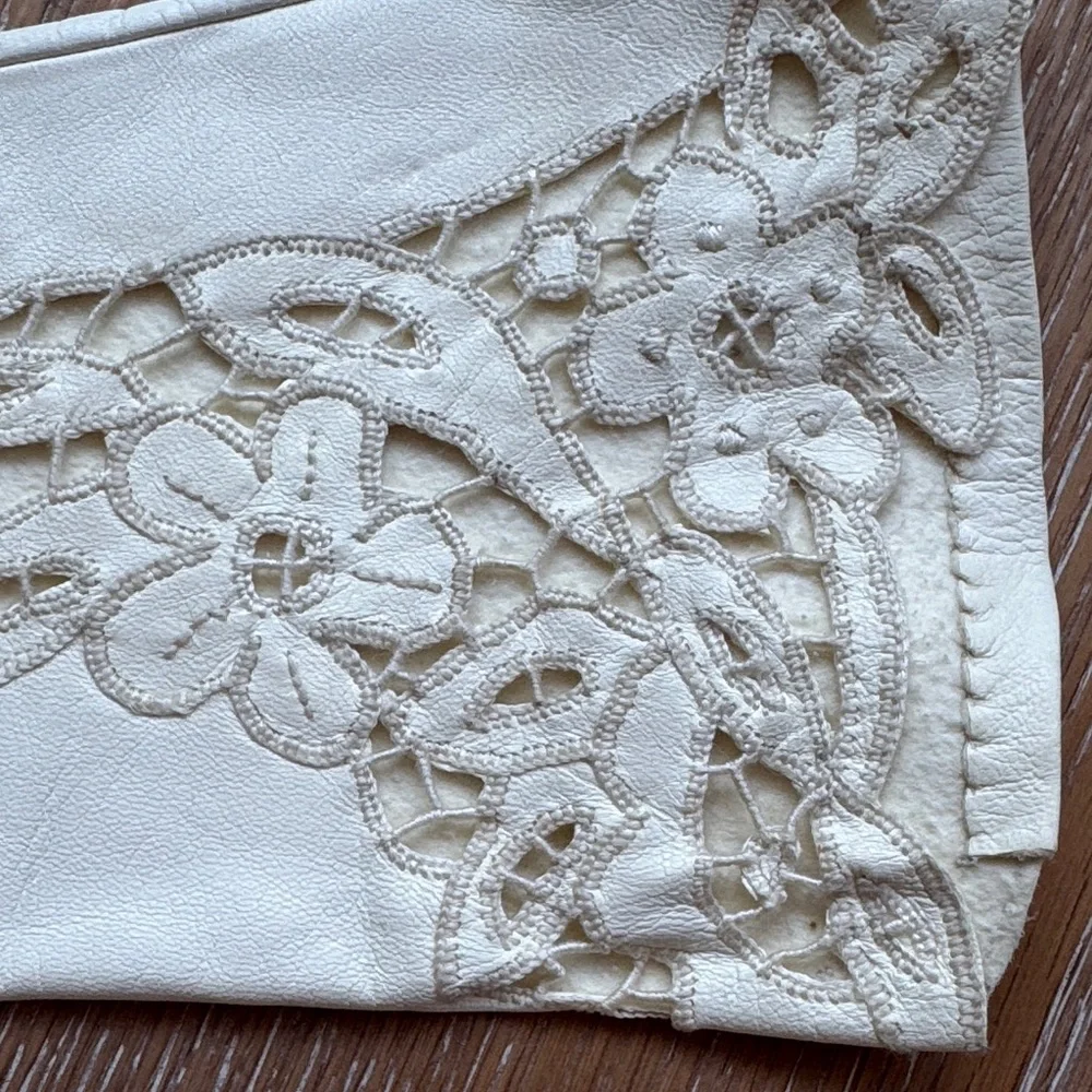 Vintage Kidskin Leather Embroidered Cream Long Gloves